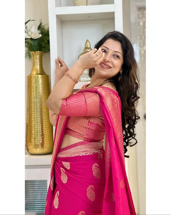 Banarasi_Soft_Silk_PINK_Premium-Fancy_Saree_With_Blouse_For_Women