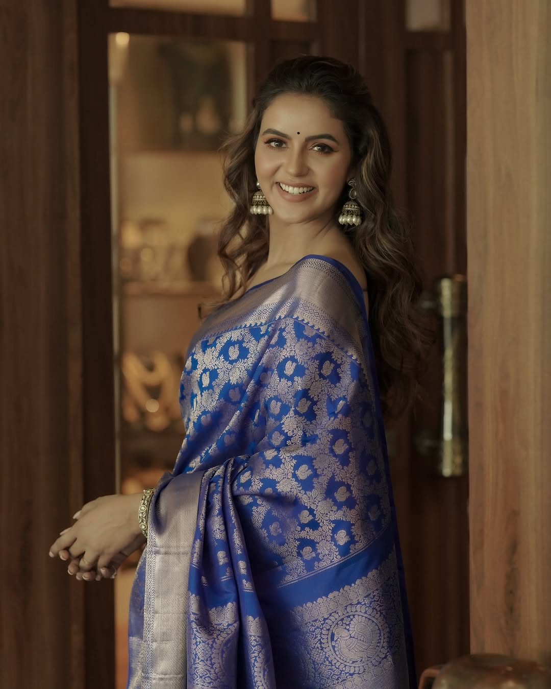 Banarasi_Soft_Silk_ROYAL-BLUE_Premium-Fancy_Saree_With_Blouse_For_Women