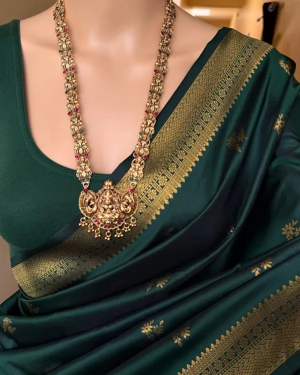 Banarasi_Soft_Silk_GREEN_Premium-Fancy_Saree_With_Blouse_For_Women