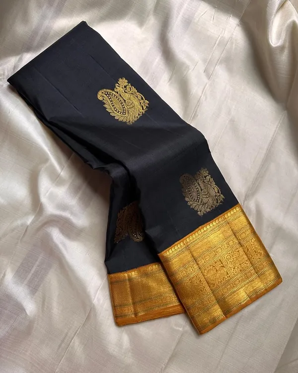 Banarasi_Soft_Silk_BLACK_Premium-Fancy_Saree_With_Blouse_For_Women