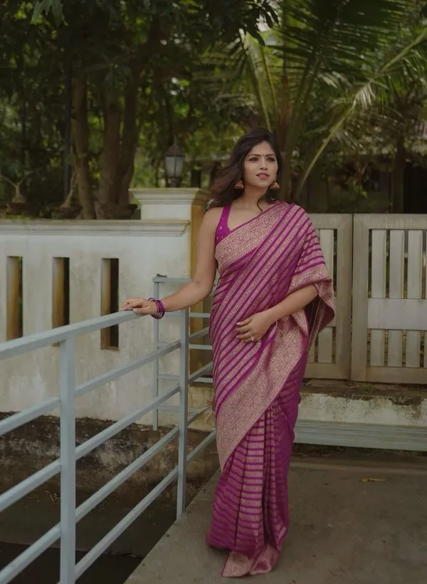 Banarasi_Soft_Silk_RANI_Premium-Fancy_Saree_With_Blouse_For_Women