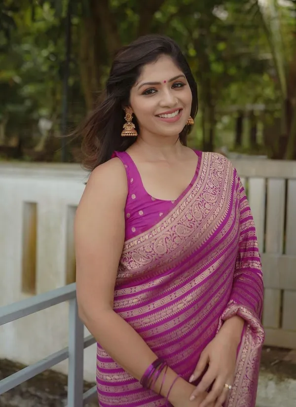 Banarasi_Soft_Silk_RANI_Premium-Fancy_Saree_With_Blouse_For_Women