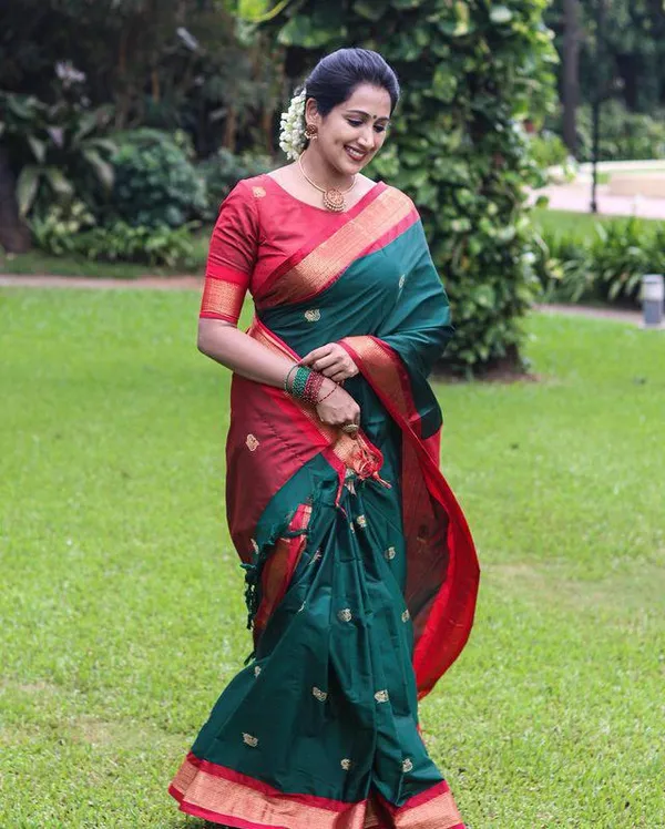 Banarasi_Soft_Silk_GREEN-RED_Premium-Fancy_Saree_With_Blouse_For_Women