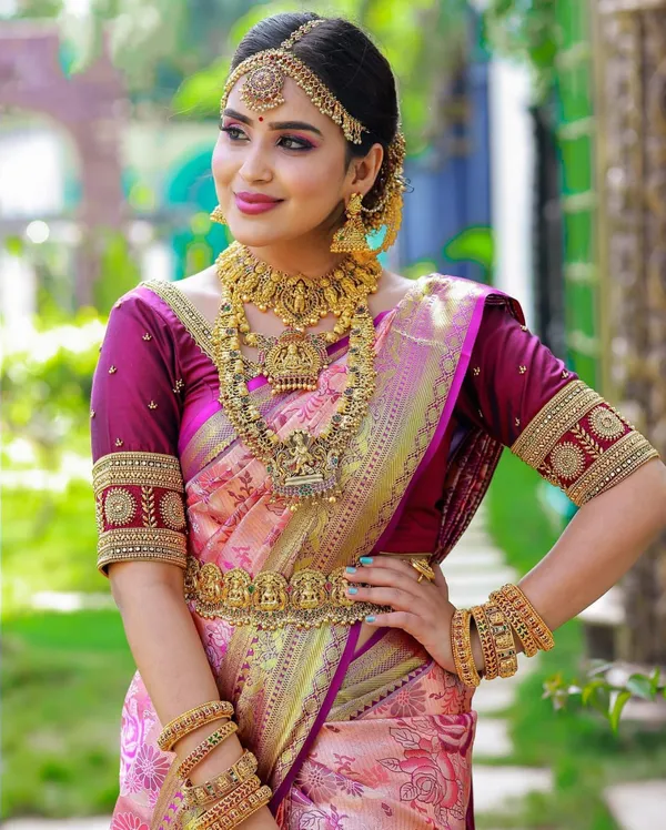 Banarasi_Soft_Silk_GAJARI-WINE_Premium-Fancy_Saree_With_Blouse_For_Women