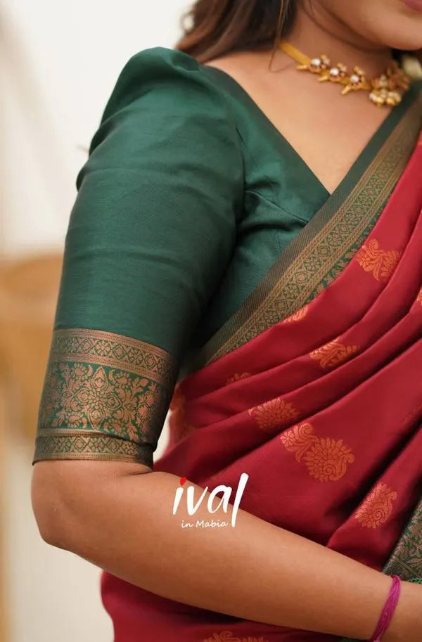 Banarasi_Soft_Silk_RED-BOTTLE-GREEN_Premium-Fancy_Saree_With_Blouse_For_Women