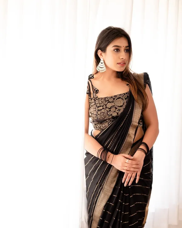 Banarasi_Soft_Silk_BLACK_Premium-Fancy_Saree_With_Blouse_For_Women