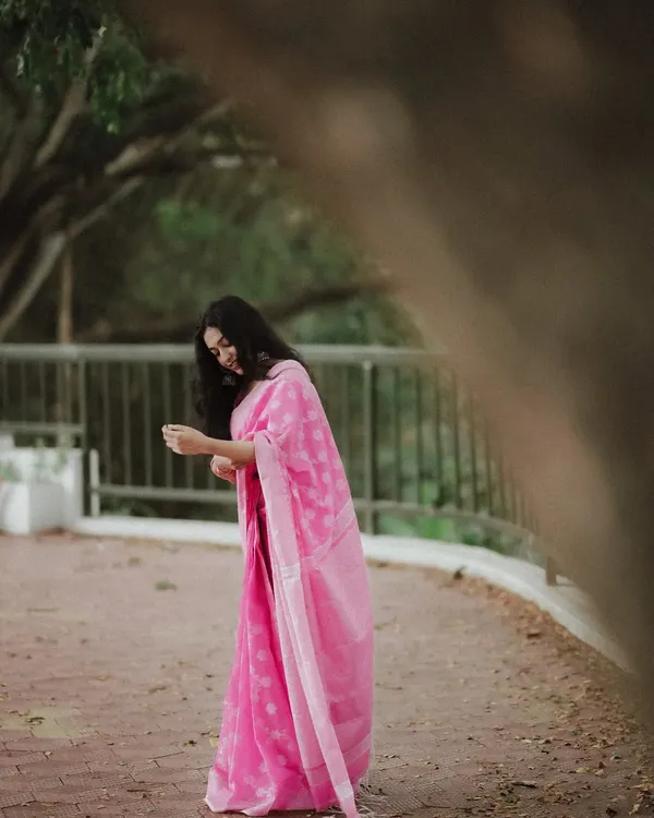 Pure_Soft_Cotton_PINK_Premium-Fancy_Saree_With_Blouse_For_Women