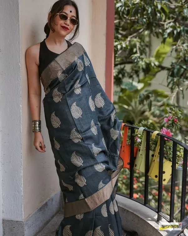 Pure_Soft_Cotton_BLACK_Premium-Fancy_Saree_With_Blouse_For_Women