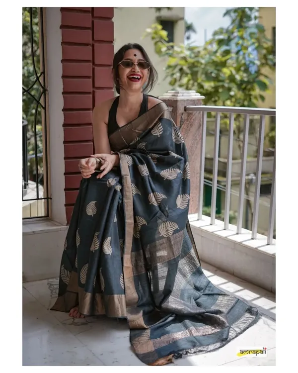 Pure_Soft_Cotton_BLACK_Premium-Fancy_Saree_With_Blouse_For_Women