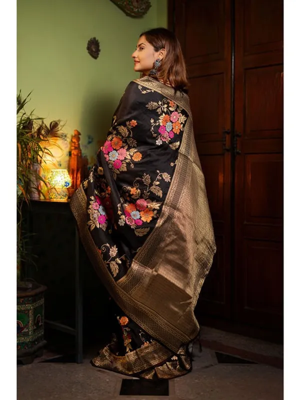 Banarasi_Soft_Silk_BLACK_Premium-Fancy_Saree_With_Blouse_For_Women