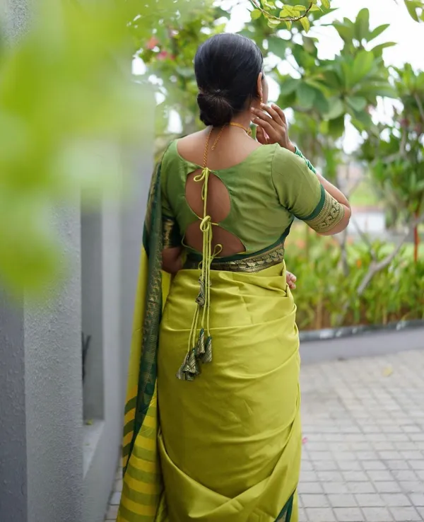 Banarasi_Soft_Silk_PISTA-BOTTLE-GREEN_Premium-Fancy_Saree_With_Blouse_For_Women
