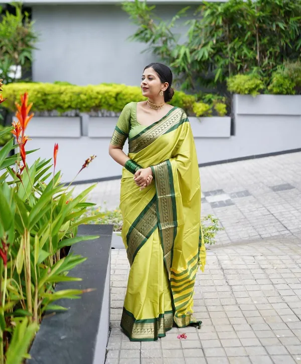 Banarasi_Soft_Silk_PISTA-BOTTLE-GREEN_Premium-Fancy_Saree_With_Blouse_For_Women