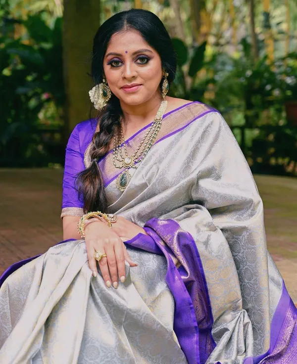 Banarasi_Soft_Silk_GREY-WINE_Premium-Fancy_Saree_With_Blouse_For_Women