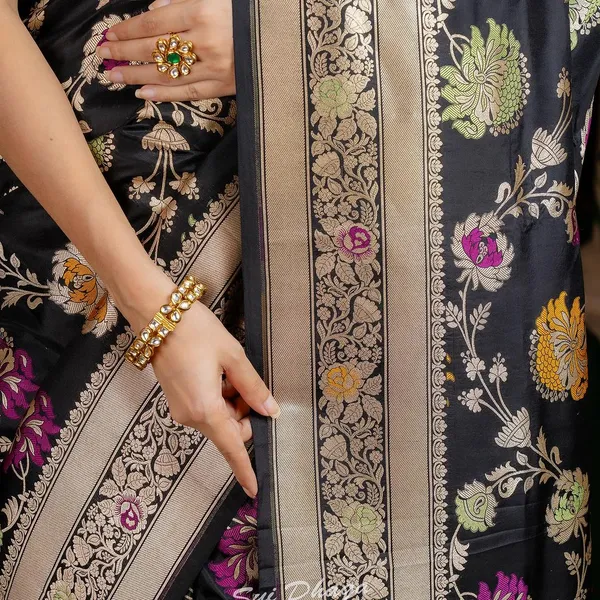 Banarasi_Soft_Silk_BLACK_Premium-Fancy_Saree_With_Blouse_For_Women