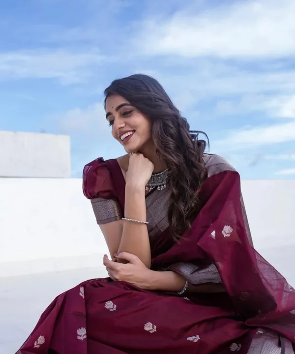 Pure_Soft_Cotton_WINE_Premium-Fancy_Saree_With_Blouse_For_Women