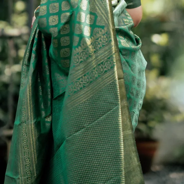 Banarasi_Soft_Silk_GREEN_Premium-Fancy_Saree_With_Blouse_For_Women