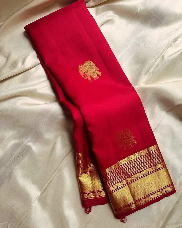 Banarasi_Soft_Silk_RED_Premium-Fancy_Saree_With_Blouse_For_Women