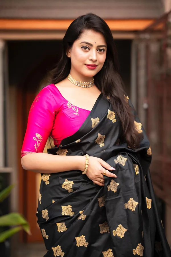 Banarasi_Soft_Silk_PINK_Premium-Fancy_Saree_With_Blouse_For_Women
