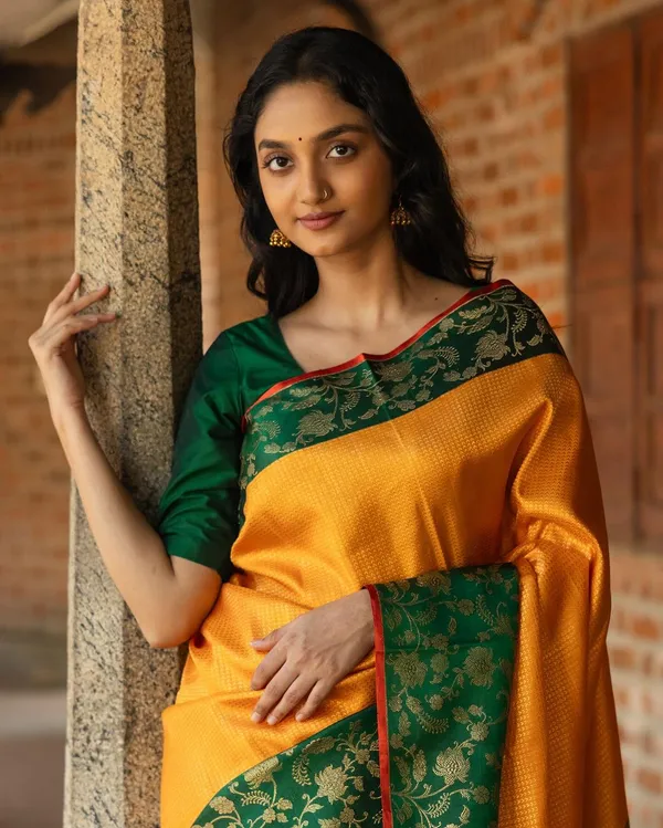 Banarasi_Soft_Silk_YELLOW-BOTTLE-GREEN_Premium-Fancy_Saree_With_Blouse_For_Women