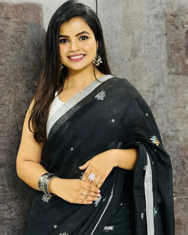 Pure_Soft_Cotton_DARK-RAMA_Premium-Fancy_Saree_With_Blouse_For_Women