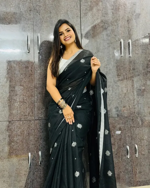Pure_Soft_Cotton_DARK-RAMA_Premium-Fancy_Saree_With_Blouse_For_Women