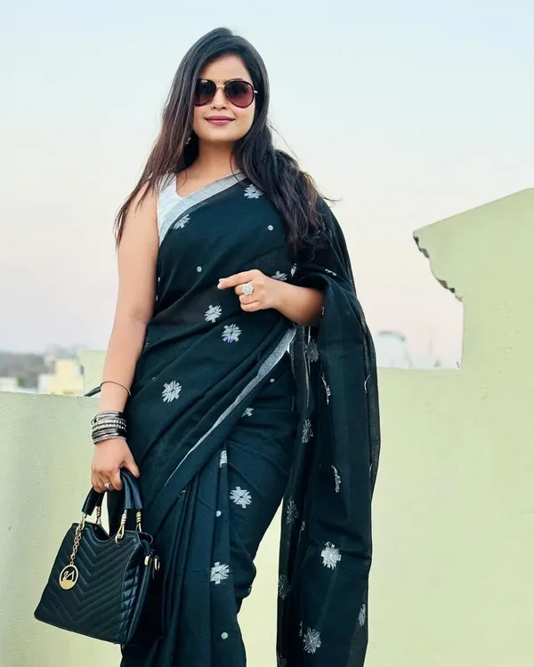 Pure_Soft_Cotton_DARK-RAMA_Premium-Fancy_Saree_With_Blouse_For_Women