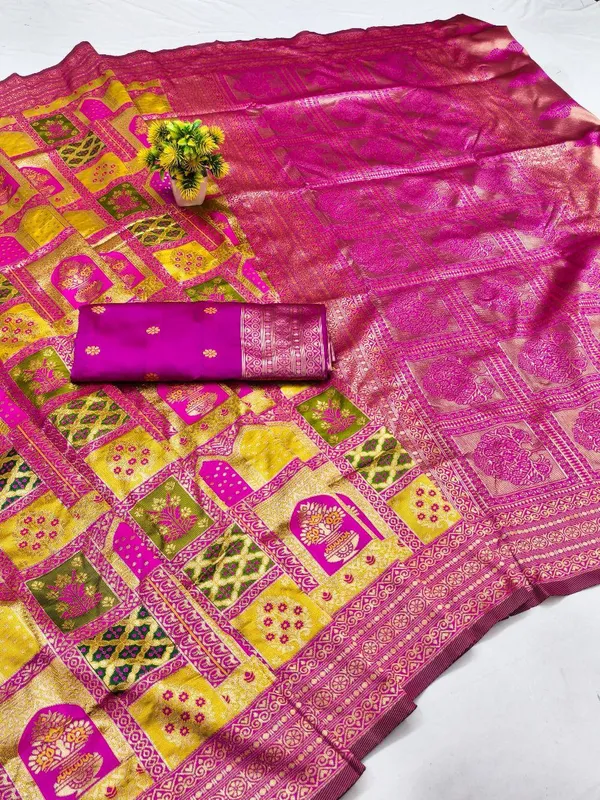 Banarasi_Soft_Silk_RANI_Premium-Fancy_Saree_With_Blouse_For_Women