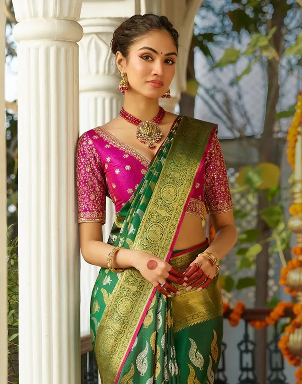 Banarasi_Soft_Silk_GREEN_Premium-Fancy_Saree_With_Blouse_For_Women
