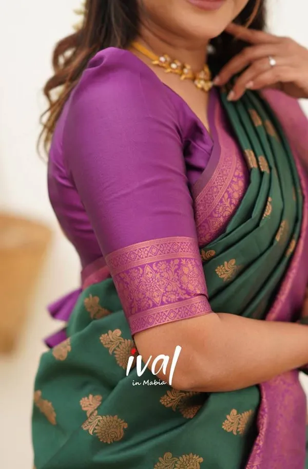 Banarasi_Soft_Silk_GREEN-PYAJI_Premium-Fancy_Saree_With_Blouse_For_Women