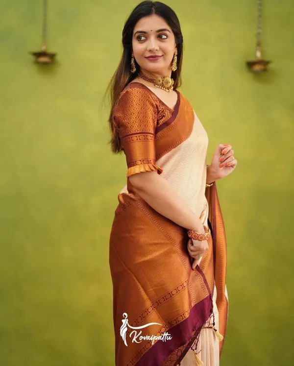 Banarasi_Soft_Silk_CREAM-MAROON_Premium-Fancy_Saree_With_Blouse_For_Women