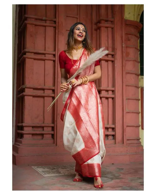 Banarasi_Soft_Silk_OFF-WHITE-RED_Premium-Fancy_Saree_With_Blouse_For_Women