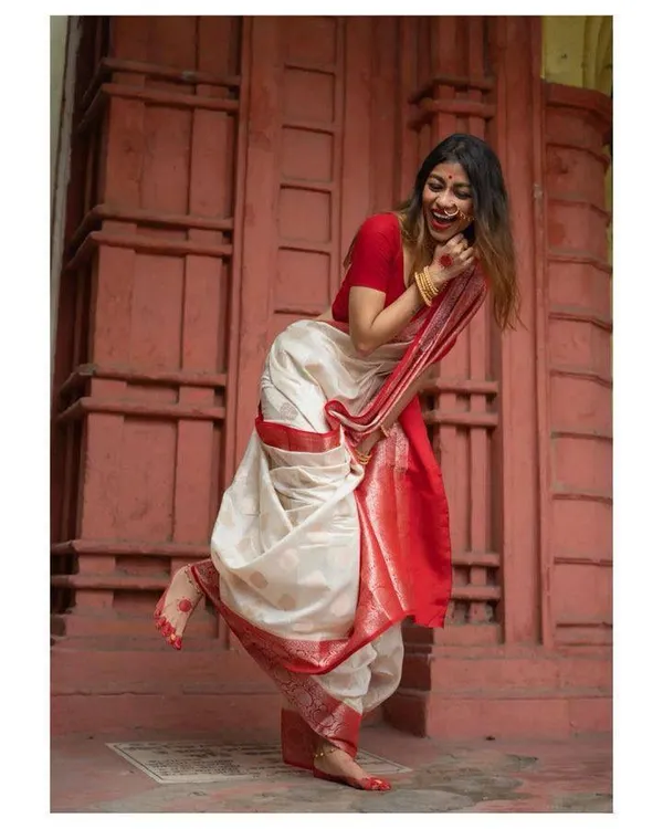 Banarasi_Soft_Silk_OFF-WHITE-RED_Premium-Fancy_Saree_With_Blouse_For_Women