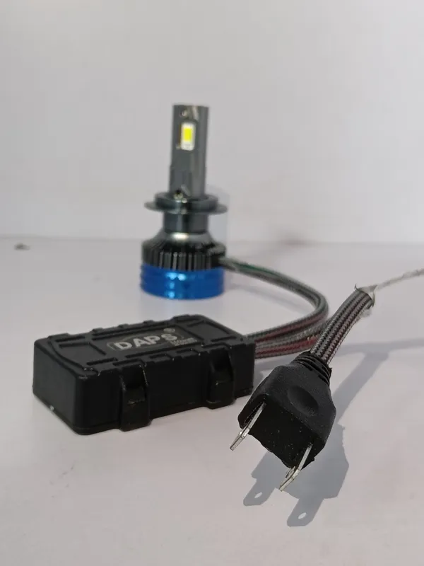 Black_Premium_Headlights_Led_160W_H7