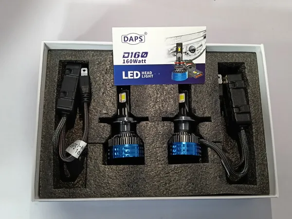 Black_Premium_Headlights_Led_160W_H7