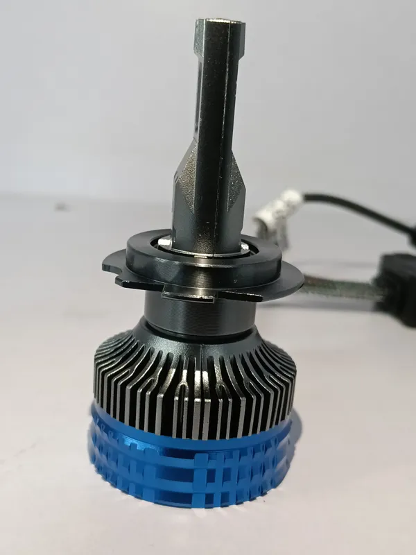 Black_Premium_Headlights_Led_160W_H7
