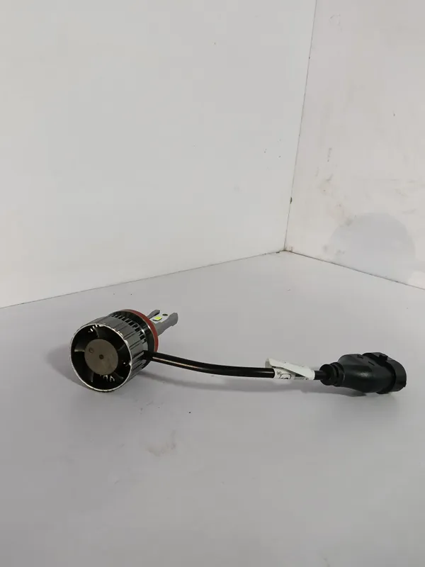 Black_Premium_Long_Lifespan,_And_Efficient_Heat_Dissipation_Led_Headlight_Bulb_75W_H8