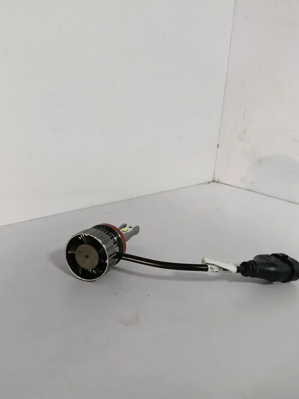Black_Premium_Long_Lifespan,_And_Efficient_Heat_Dissipation_Led_Headlight_Bulb_75W_H8