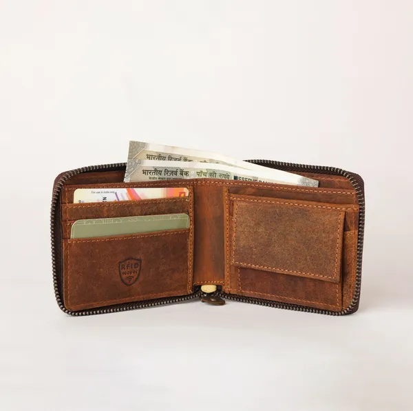 Brown_Casual_Trendy_Genuine_Leather_With_7_Card_Slots_For_Men