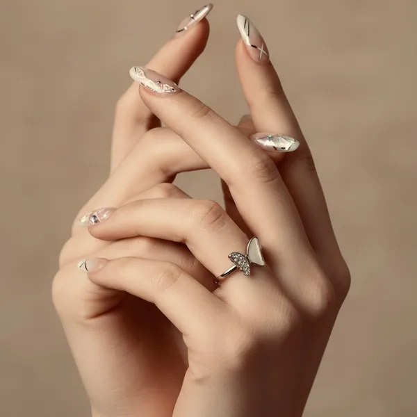 Sterling_Silver_Lefina_Ring_For_Women