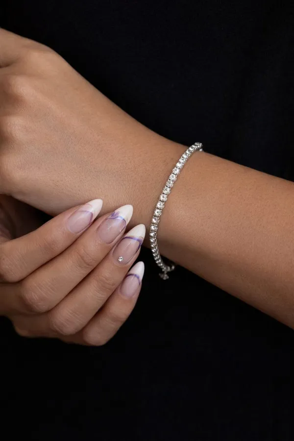 Sterling_Silver_And_Glass_Daimond_Tennis_Bracelet_For_Women
