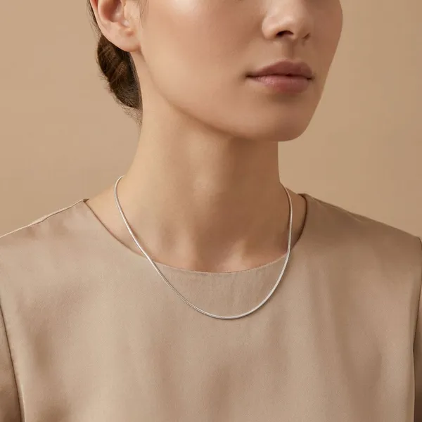 Sterling_Silver_Metal_Alloy_Snake_Thin_Chain_For_Women