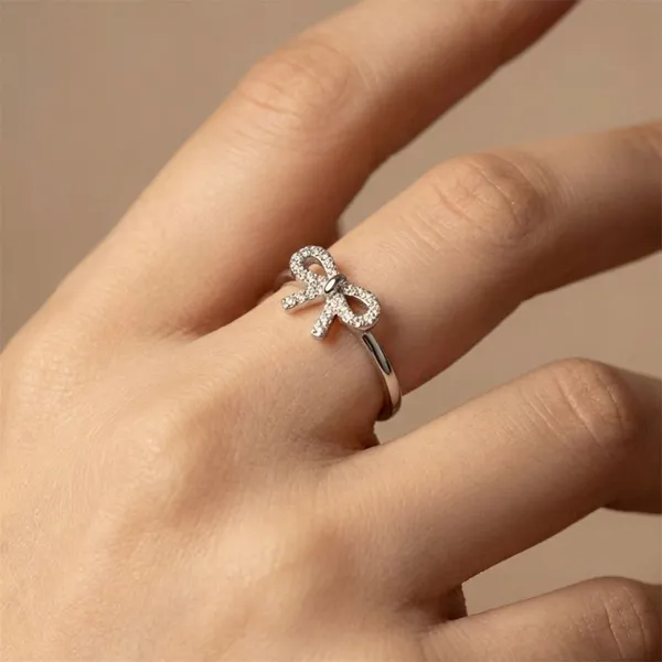 Sterling_Silver_Luxebow_Ring_For_Women