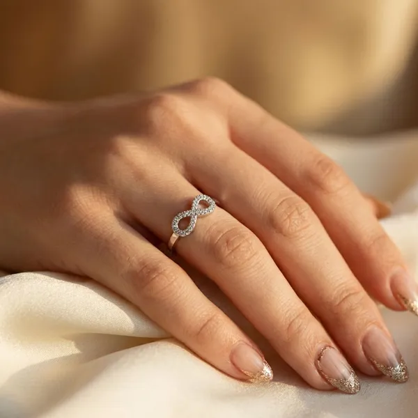 Sterling_Silver_Lustra_Infinity_Ring_For_Women