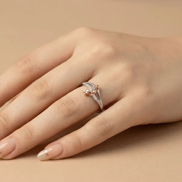 Sterling_Silver_Lumis_Ring_For_Women