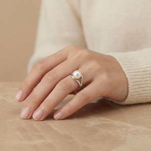 Sterling_Silver_Pearl_Ring_For_Women