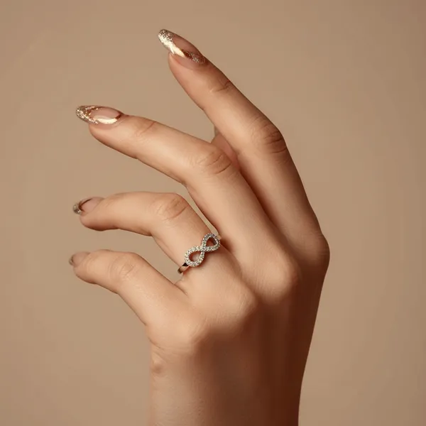 Sterling_Silver_Lustra_Infinity_Ring_For_Women
