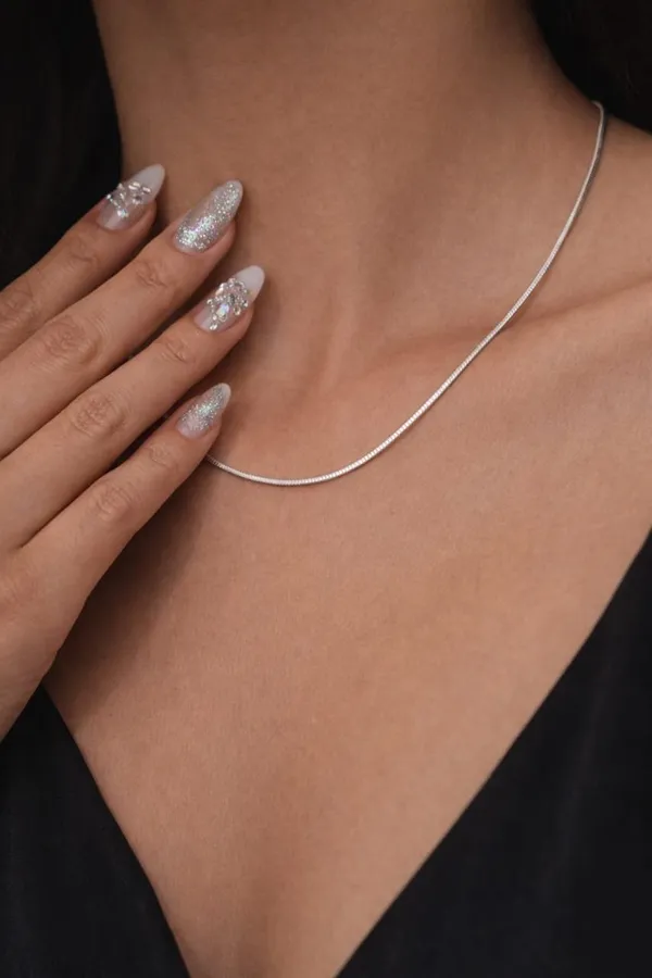 Sterling_Silver_Metal_Alloy_Snake_Thin_Chain_For_Women