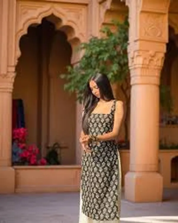 Brown_Cotton_Premium_And_Elegant_Kurta_For_Women
