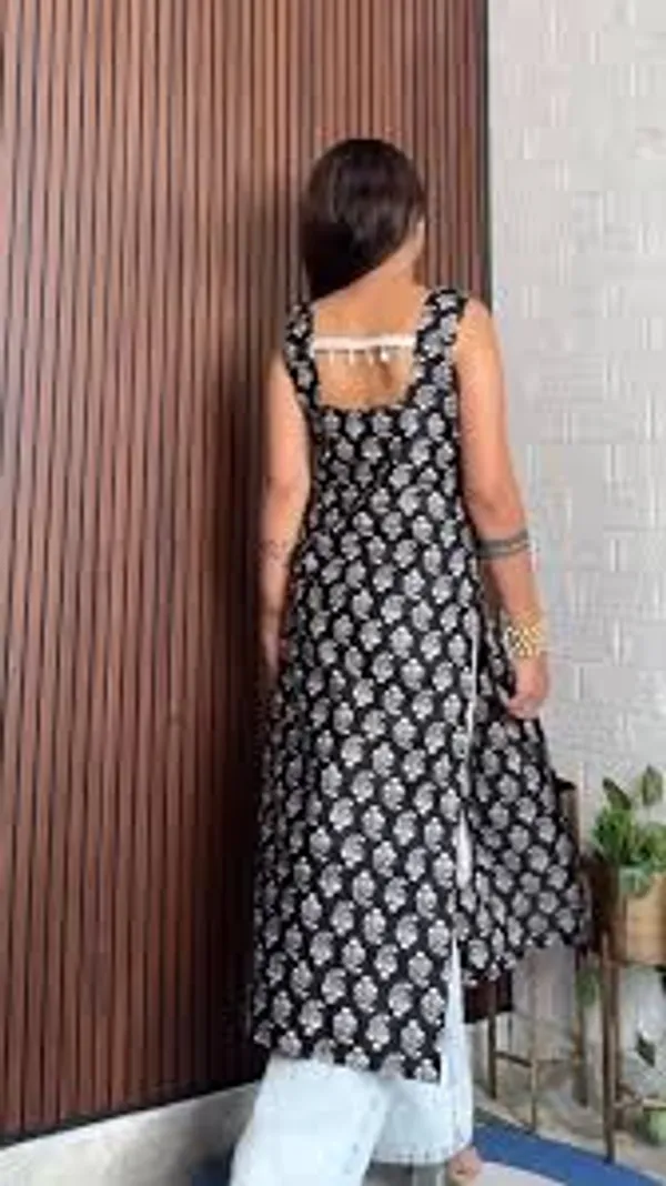 Brown_Cotton_Premium_And_Elegant_Kurta_For_Women