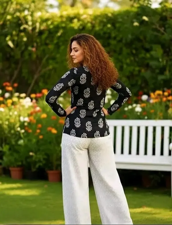 Black_Cotton_Premium_And_Elegant_Kurti_For_Women